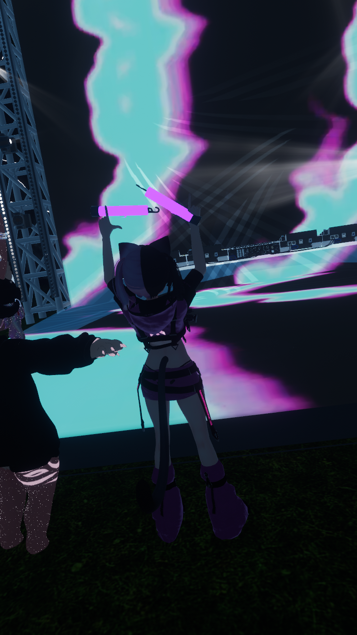 VRChat 2023 04 29 23 01 18.196 720x1280