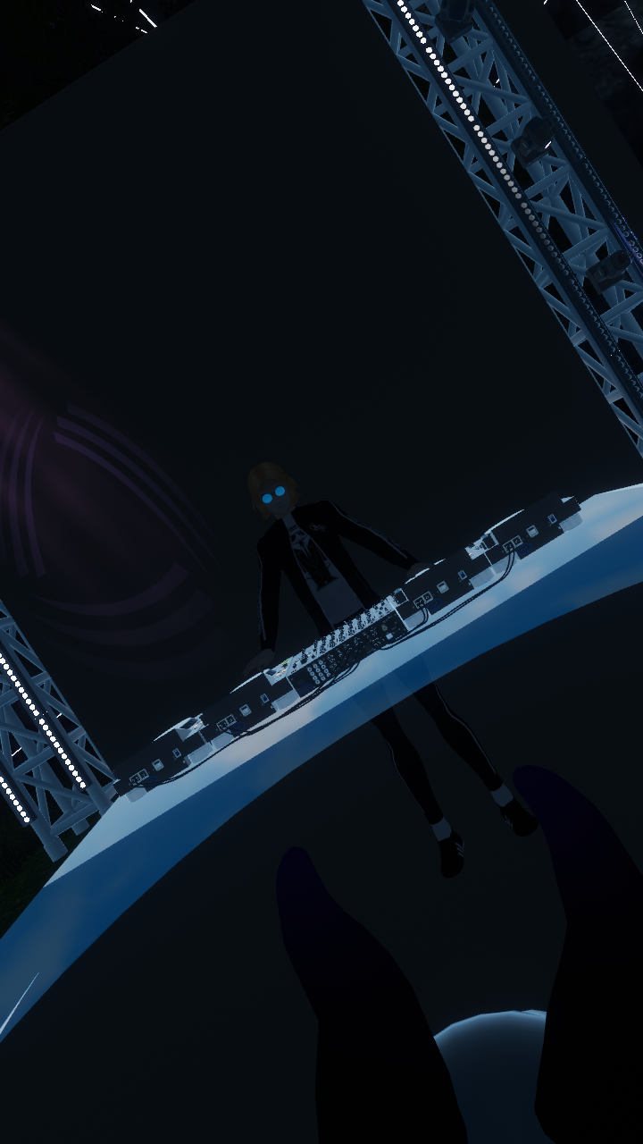 VRChat 2023 04 29 23 01 31.905 720x1280