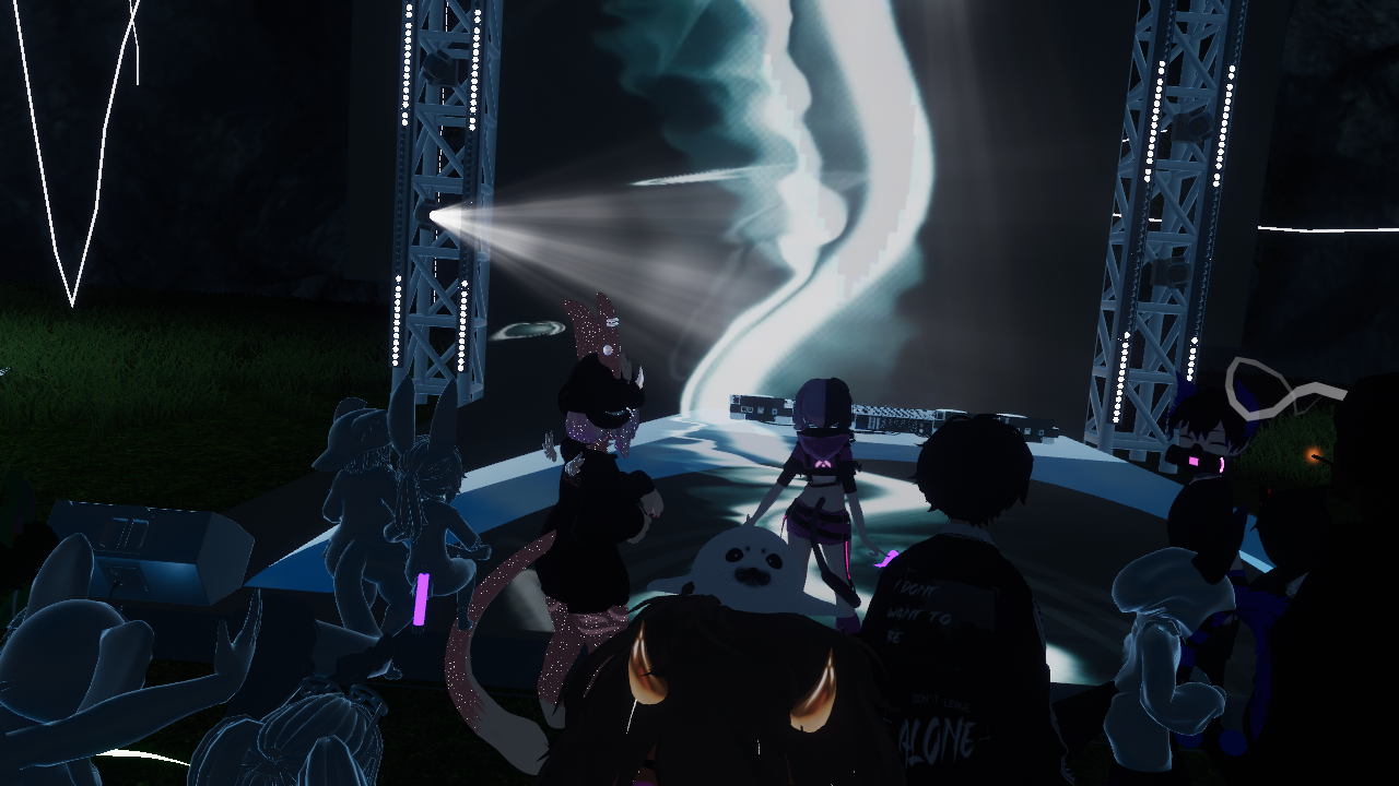 VRChat 2023 04 29 23 03 01.553 1280x720