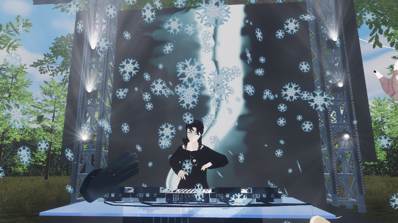 VRChat 2023 04 30 01 15 50.935 1280x720