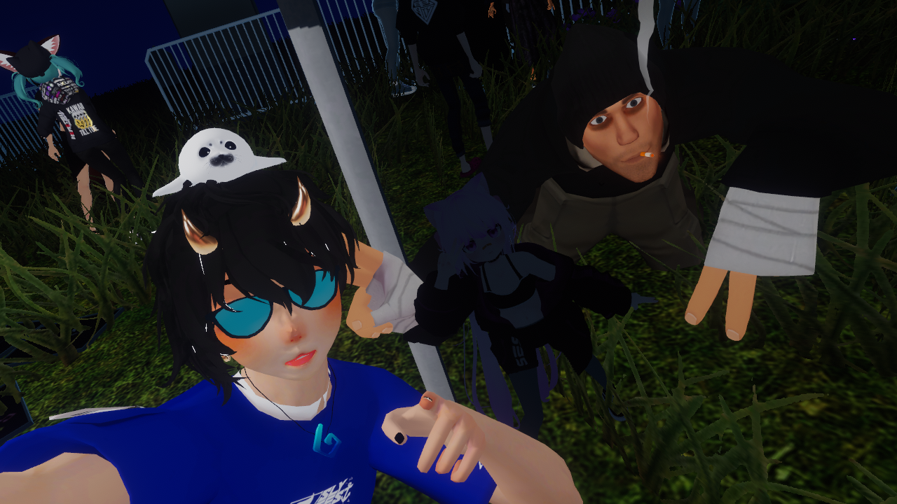 VRChat 2023 04 30 01 56 44.309 1280x720