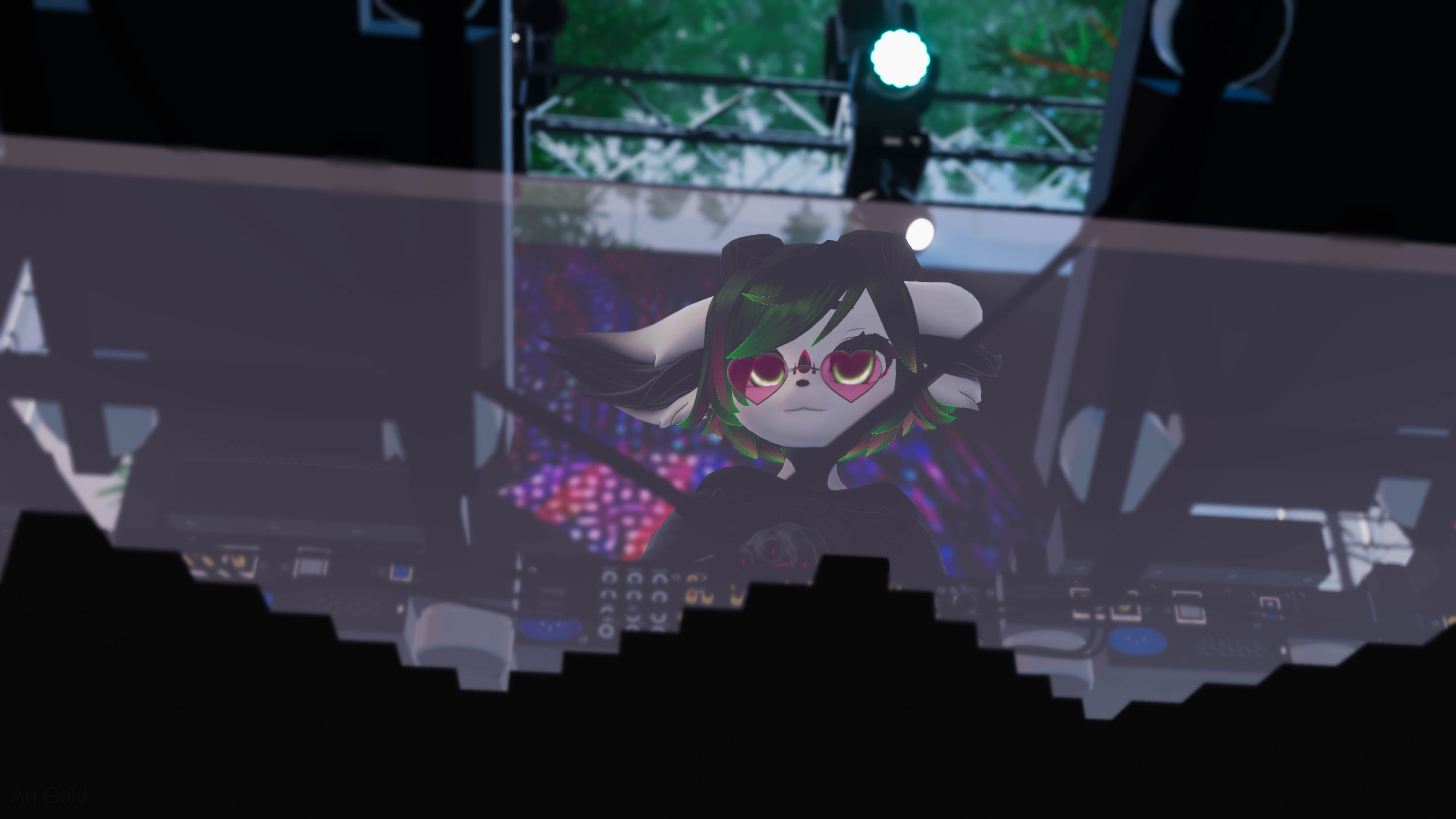 VRChat 2024 04 28 00 28 03.719 3840x2160 AriGold