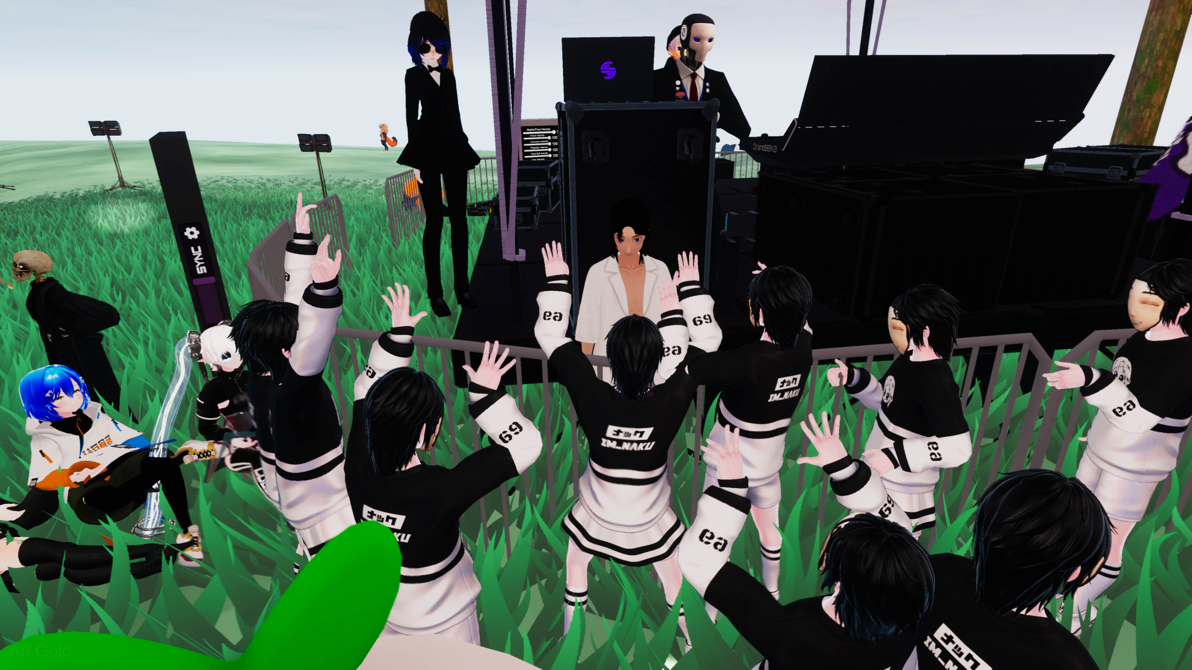 VRChat 2024 04 28 00 30 20.263 3840x2160 AriGold