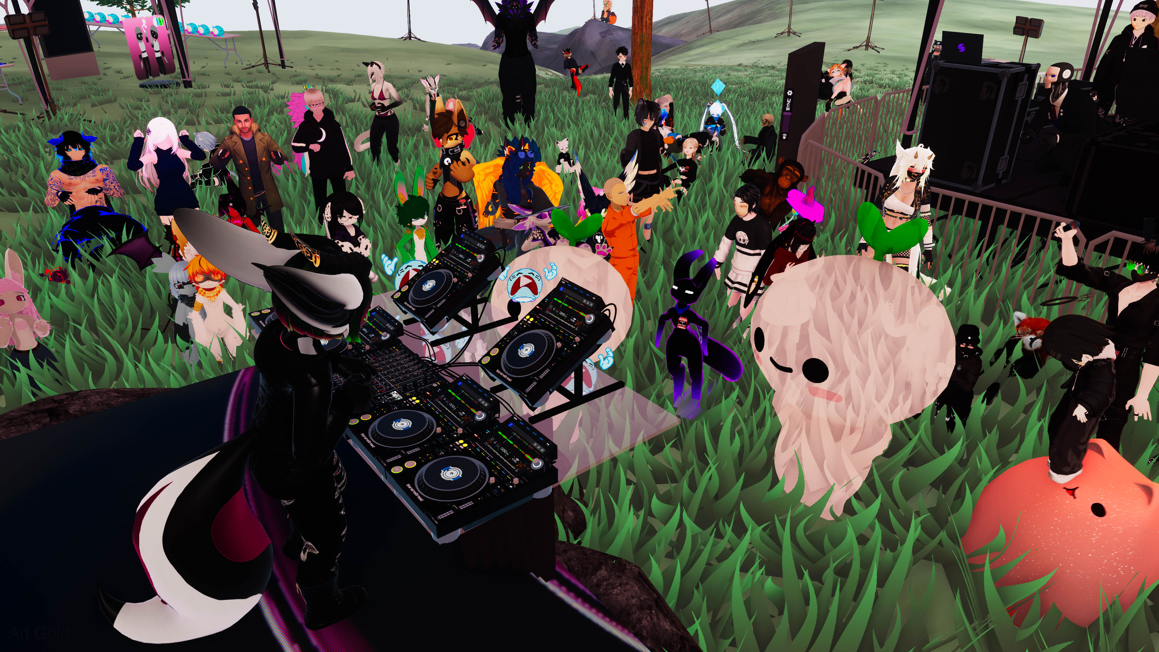 VRChat 2024 04 28 00 54 09.543 3840x2160 AriGold