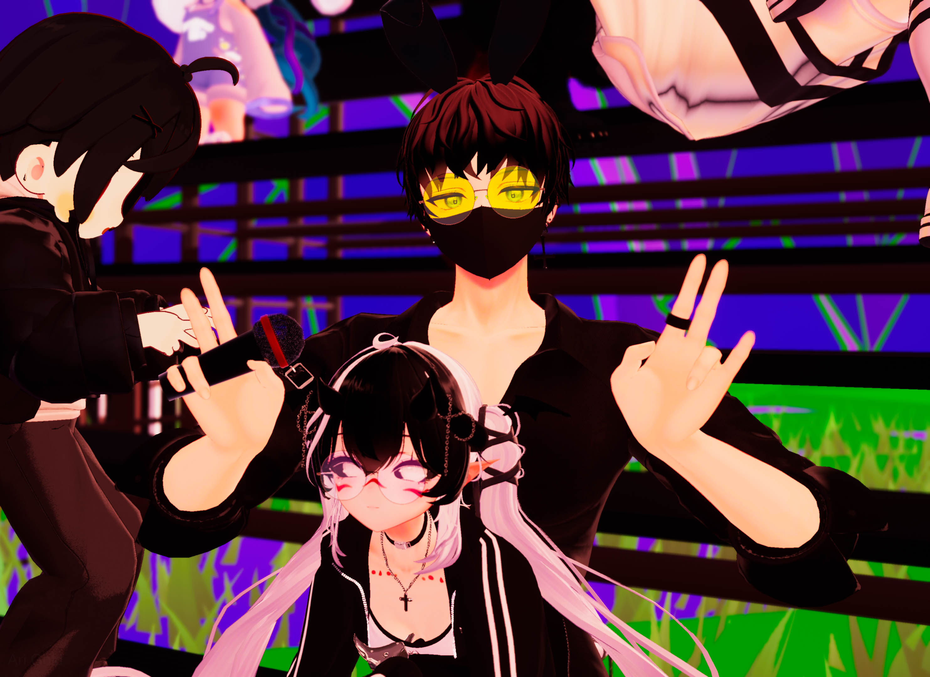 VRChat 2024 04 28 01 08 48.105 3840x2160 AriGold